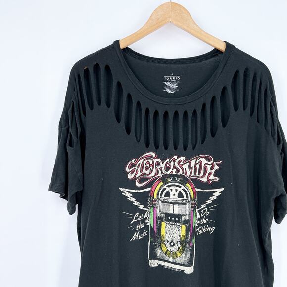 Torrid Aerosmith Slashed Band Graphic T-Shirt Size Large - Picture 4 of 5
